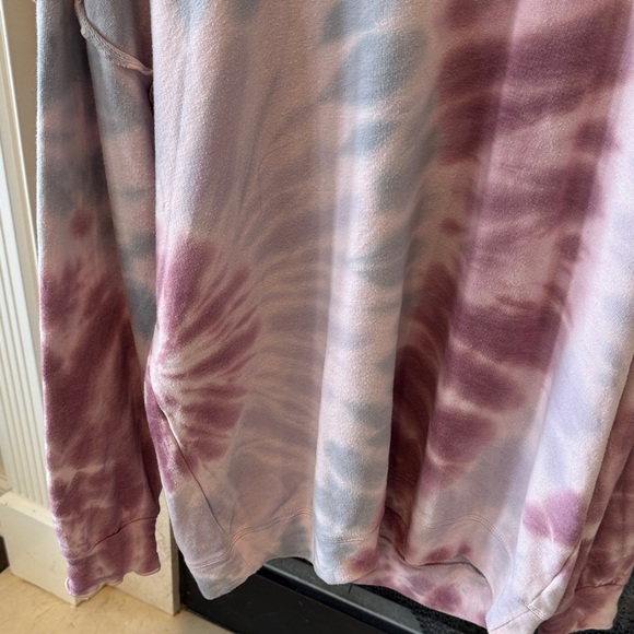 Knox Rose Purple and Gray Tie-Dye Sweatshirt size XL.  Listing #9161 - Picture 4 of 11
